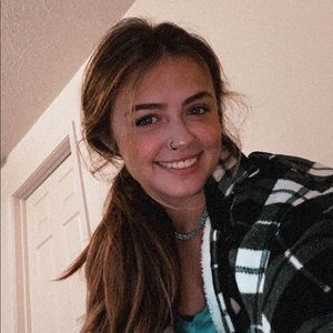 Meet your Posher, Kyla